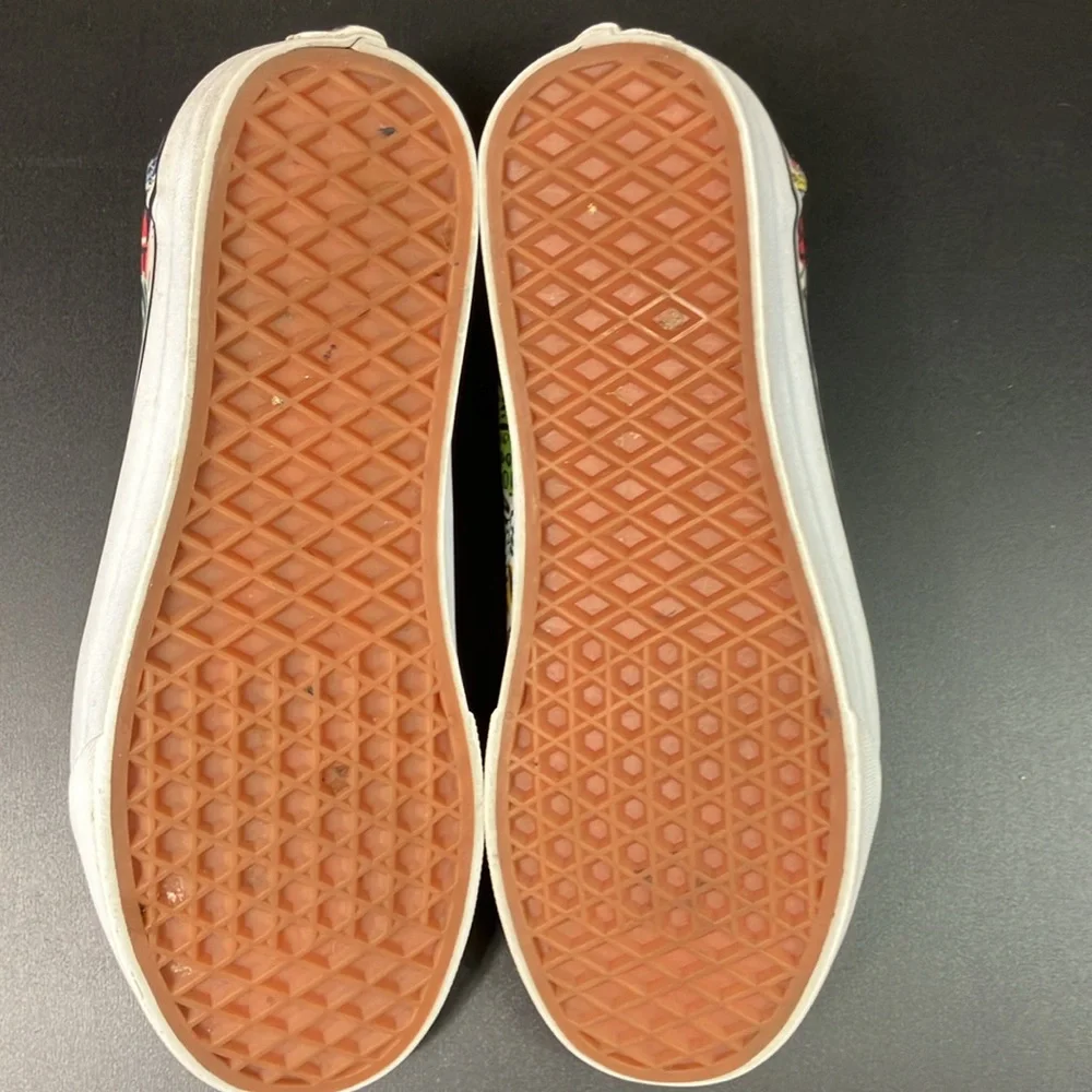Vans x Crayola x Dallas Clayton Sneaker Shoes Unisex Men’s size 5.5‎ Women’s 7